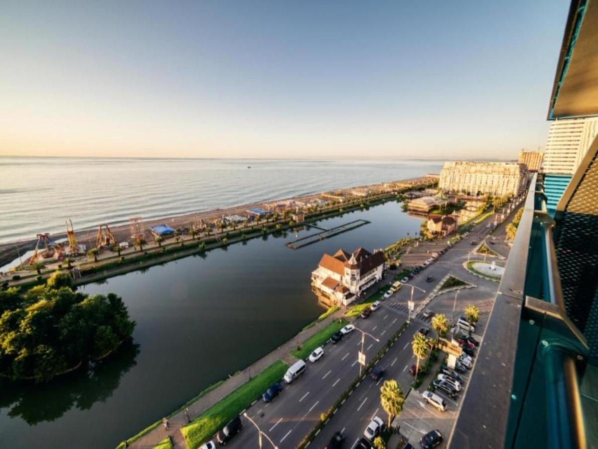 Black Sea Apartment In Orbi City Batumi Exterior photo